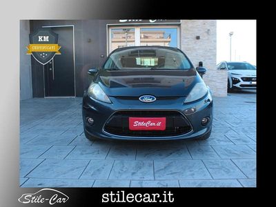 Nero Usata 2009 Ford Fiesta Berlina | 3999 € (Buon prezzo)