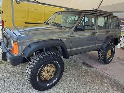 Usata Jeep Cherokee Limited 174 CV (127 kW) 1989 Grigio SUV
