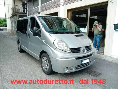 Usata Renault Trafic 114 CV (83 kW) 2008 Grigio Monovolume