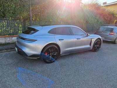 Usata Porsche Taycan GTS Sport Turismo 141 kW (193 CV) 2022 Argento Berlina