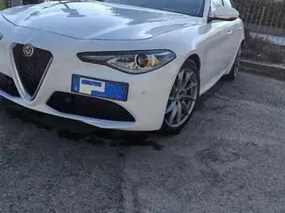 Usata Alfa Romeo Giulia Business 150 CV (110 kW) 2018 Bianco Berlina