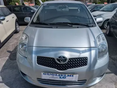 Usata Toyota Yaris Sol 69 CV (50 kW) 2008 Giallo Utilitaria