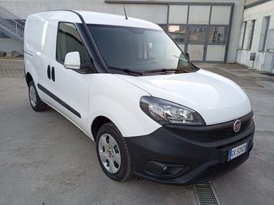 Usata Fiat Doblò Business 89 CV (65 kW) 2022 Bianco Monovolume