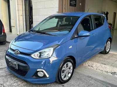 Usata Hyundai i10 66 CV (48 kW) 2016 Blu Utilitaria