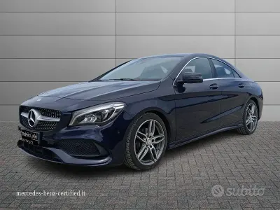 Usata Mercedes CLA200 Premium 136 CV (100 kW) 2017 Blu Utilitaria