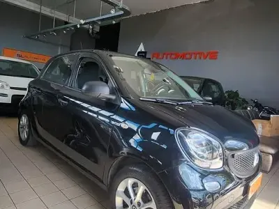 Usata Smart ForFour Passion 71 CV (52 kW) 2019 Nero Utilitaria