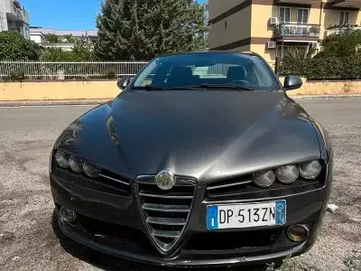 Usata Alfa Romeo 159 150 CV (110 kW) 2008 Grigio Berlina