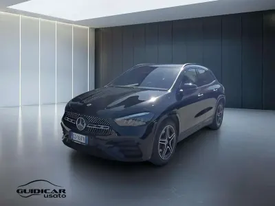 Usata Mercedes GLA180 Advanced Plus 116 CV (85 kW) 2024 Nero SUV