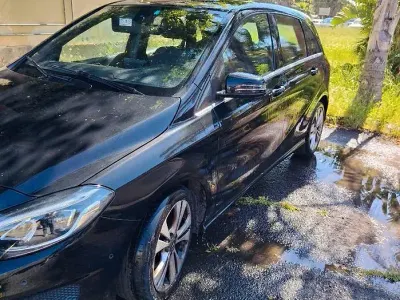 Gebraucht Mercedes B180 109 PS (80 kW) 2017 Schwarz Van / Kleinbus