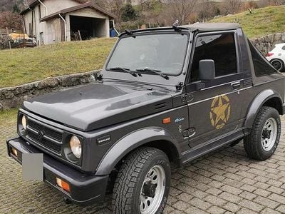 Usata Suzuki Samurai 69 CV (50 kW) 1997 Grigio SUV