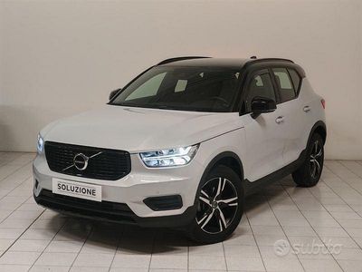 Usata Volvo XC40 R-Design 163 CV (119 kW) 2019 Grigio SUV