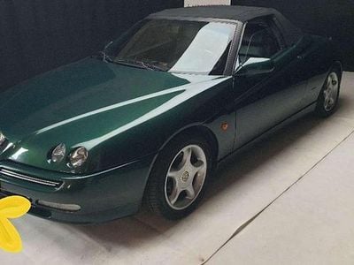 Usata Alfa Romeo Spider Lusso 192 CV (141 kW) 1996 Cabrio