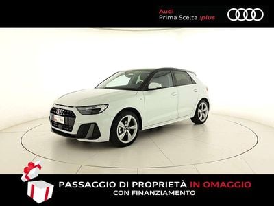Bianco ghiacciaio metallizzato nero mito metallizzato Usata 2025 Audi A1 Sportback S-Line Utilitaria | 28.900 € (Buon prezzo)