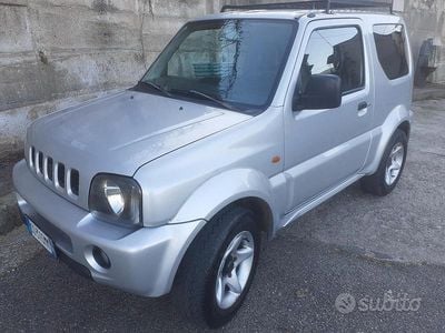 Occasion Suzuki Jimny 80 ch (58 kW) 2002 Gris SUV