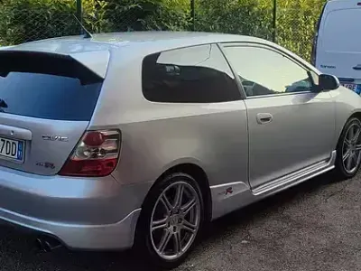 Usata Honda Civic Type R 200 CV (147 kW) 2005 Grigio Berlina