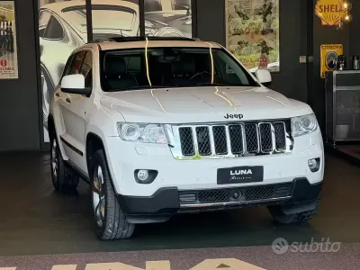 Usata Jeep Grand Cherokee Overland 241 CV (177 kW) 2013 Bianco SUV
