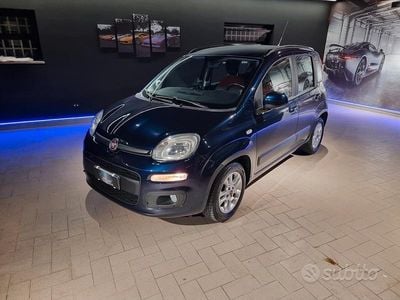Usata Fiat Panda Lounge 69 CV (50 kW) 2017 Blu Utilitaria