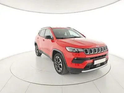 Usado Jeep Compass Limited 131 CV (96 kW) 2024 Rojo SUV