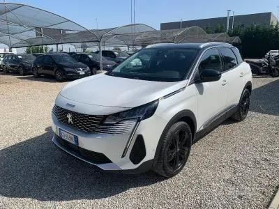 Usata Peugeot 3008 Allure 131 CV (96 kW) 2021 Bianco SUV