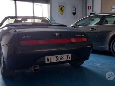 Usata Alfa Romeo Spider 150 CV (110 kW) 1996 Nero Cabrio