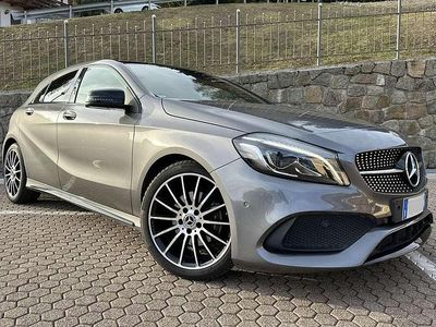Usata Mercedes A180 Sport Edition 122 CV (89 kW) 2018 Grigio Berlina