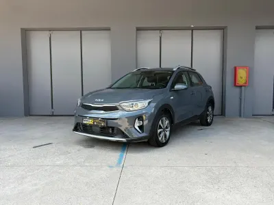 Usata Kia Stonic Style 101 CV (74 kW) 2021 Giallo SUV