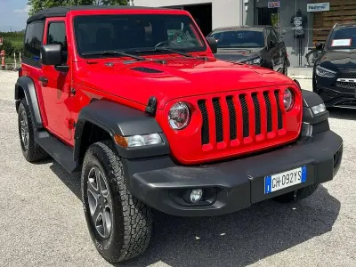Usata Jeep Wrangler Sport 272 CV (200 kW) 2022 Rosso SUV