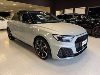 Usata Audi A1 Ambiente 116 CV (85 kW) 2025 Grigio zinco tetto nero SUV