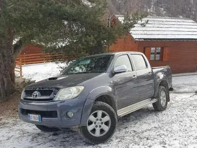 Usata Toyota HiLux SR 171 CV (125 kW) 2010 Pick-up