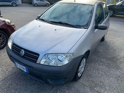 usata Fiat Punto 1.2 prezzo finanziabile, neopatentato