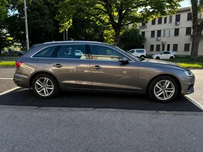 Usata Audi A4 Advanced Plus 163 CV (119 kW) 2020 Grigio Station wagon