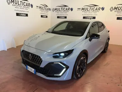 Usata Renault Clio V Techno 93 CV (68 kW) 2025 Grigio Berlina