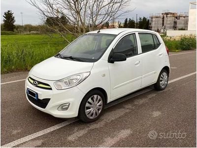 Usata Hyundai i10 70 CV (51 kW) 2012 Bianco Utilitaria