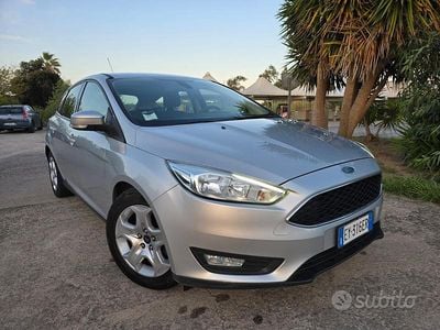 Usata Ford Focus 100 CV (73 kW) 2015 Grigio Berlina