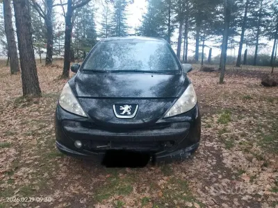 Usata Peugeot 207 90 CV (66 kW) 2007 Nero Berlina