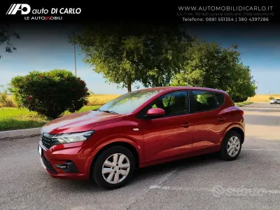 Usata Dacia Sandero Comfort 101 CV (74 kW) 2021 Rosso Berlina