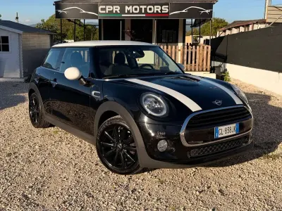 Käytetty Mini Cooper D Hype 116 HP (85 kW) 2018 Musta Viistoperä