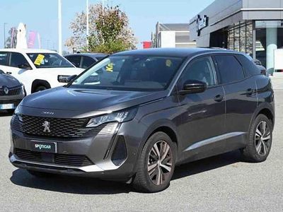 Begagnad Peugeot 3008 Allure 131 HK (96 kW) 2022 Grå SUV