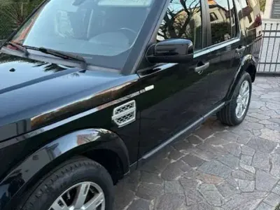 Usata Land Rover Discovery 4 SE 245 CV (180 kW) 2013 Nero SUV