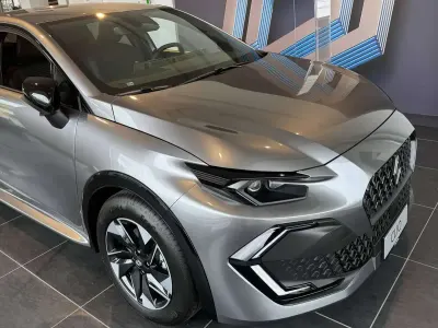 Nuova Renault Clio V Techno 109 CV (80 kW) 2025 Grigio Berlina