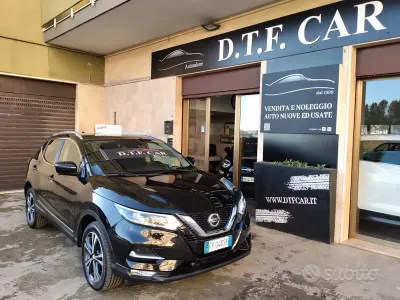 Usata Nissan Qashqai N-Connecta 131 CV (96 kW) 2018 Nero SUV