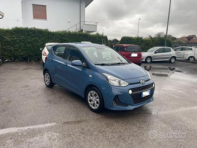 Usata Hyundai i10 Comfort 67 CV (49 kW) 2017 Blu Utilitaria