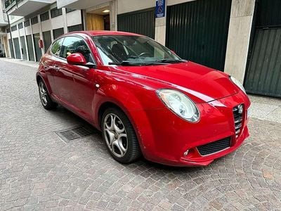 Begagnad Alfa Romeo MiTo Distinctive 135 HK (99 kW) 2010 Röd Halvkombi