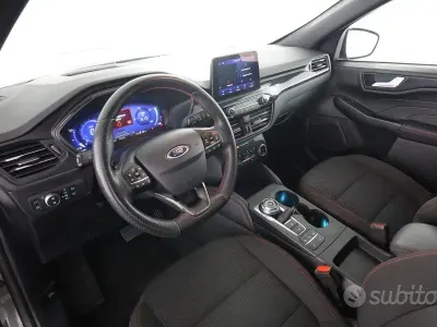 Usata Ford Kuga ST-Line 152 CV (111 kW) 2023 Magnetic grey SUV