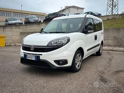 Usata Fiat Doblò Lounge 95 CV (69 kW) 2020 Bianco Monovolume