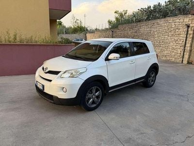 Usata Toyota Urban Cruiser Luxury 90 CV (66 kW) 2011 Utilitaria