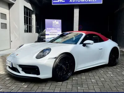 Usata Porsche 911 Carrera GTS 480 CV (353 kW) 2023 Bianco capote bordeaux Cabrio