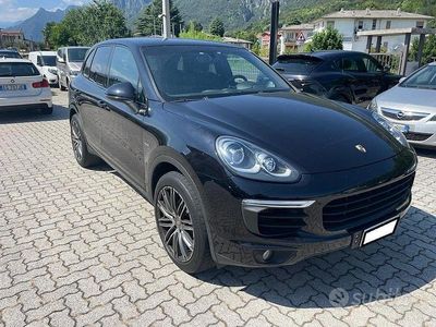 Usata Porsche Cayenne 250 CV (183 kW) 2015 Nero SUV