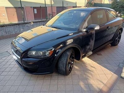 Usata Volvo C30 Kinetic 109 CV (80 kW) 2006 Nero Utilitaria