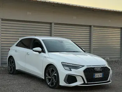 Usata Audi A3 S-Line 116 CV (85 kW) 2021 Bianco Berlina